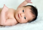 Із 1 липня 2012 року підвищено розмір державної допомоги при народженні дитини в середньому на 10,6%