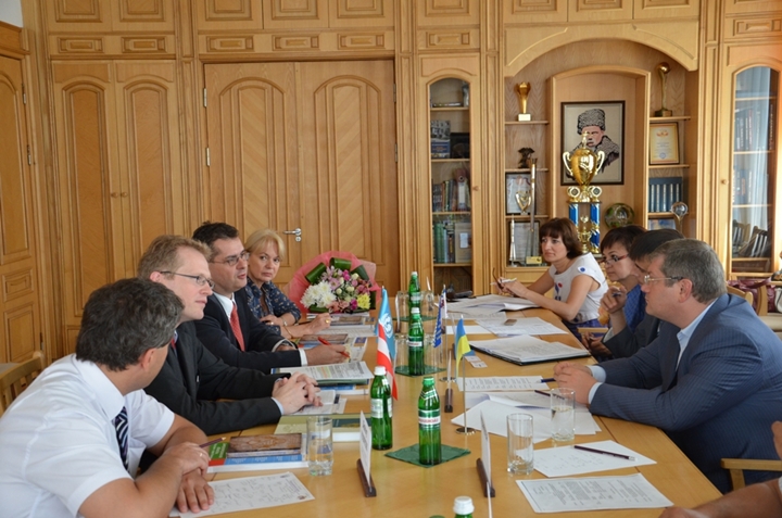 Олександр Вілкул провів зустріч з Першим секретарем Посольства, заступником Посла Австрії в Україні паном Йоганнесом Айгнер