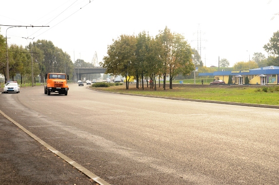 Перший етап капремонту Набережної Заводської – від Старого мосту до Кайдацького мосту проведений на 80%