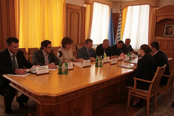 Олександр Вілкул провів зустріч з політичним радником Посольства Сполучених Штатів Америки в Україні Елізабет Зентос