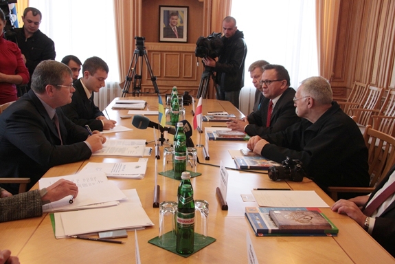 Олександр Вілкул провів офіційну зустріч з делегацією Сейму Республіка Польща