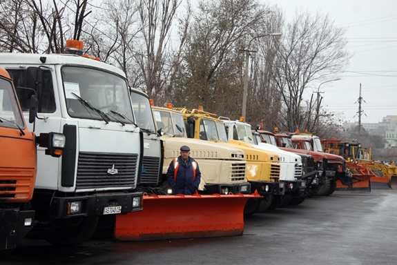 На Дніпропетровщині у разі погіршення погодних умов підготовлена спеціальна інженерна техніка 