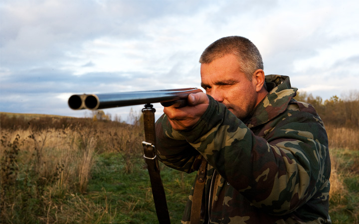 В Орджоникидзе люди готовы защищать страну с охотничьим ружьем