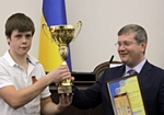 Олександр Вілкул вручив нагороди 35 командам-переможцям Кубку Дніпропетровської області гри «Що? Де? Коли?» серед учнівської молоді