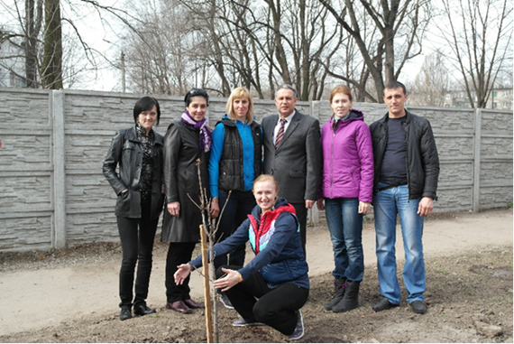 У Дніпропетровську на символічній Алеї Олімпійської Слави було висаджено перші дерева