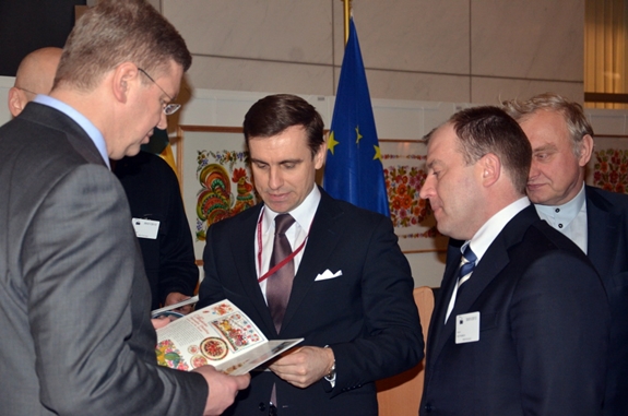 Виставка Петриківського розпису в Європарламенті є кроком до поглиблення взаємовідносин між Євросоюзом та Україною 