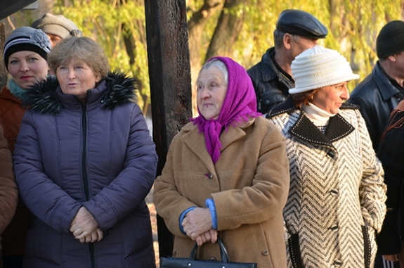 Олександр Вілкул ввів в експлуатацію два нові водопроводи в Апостолівському районі, що забезпечать 17 тисяч жителів